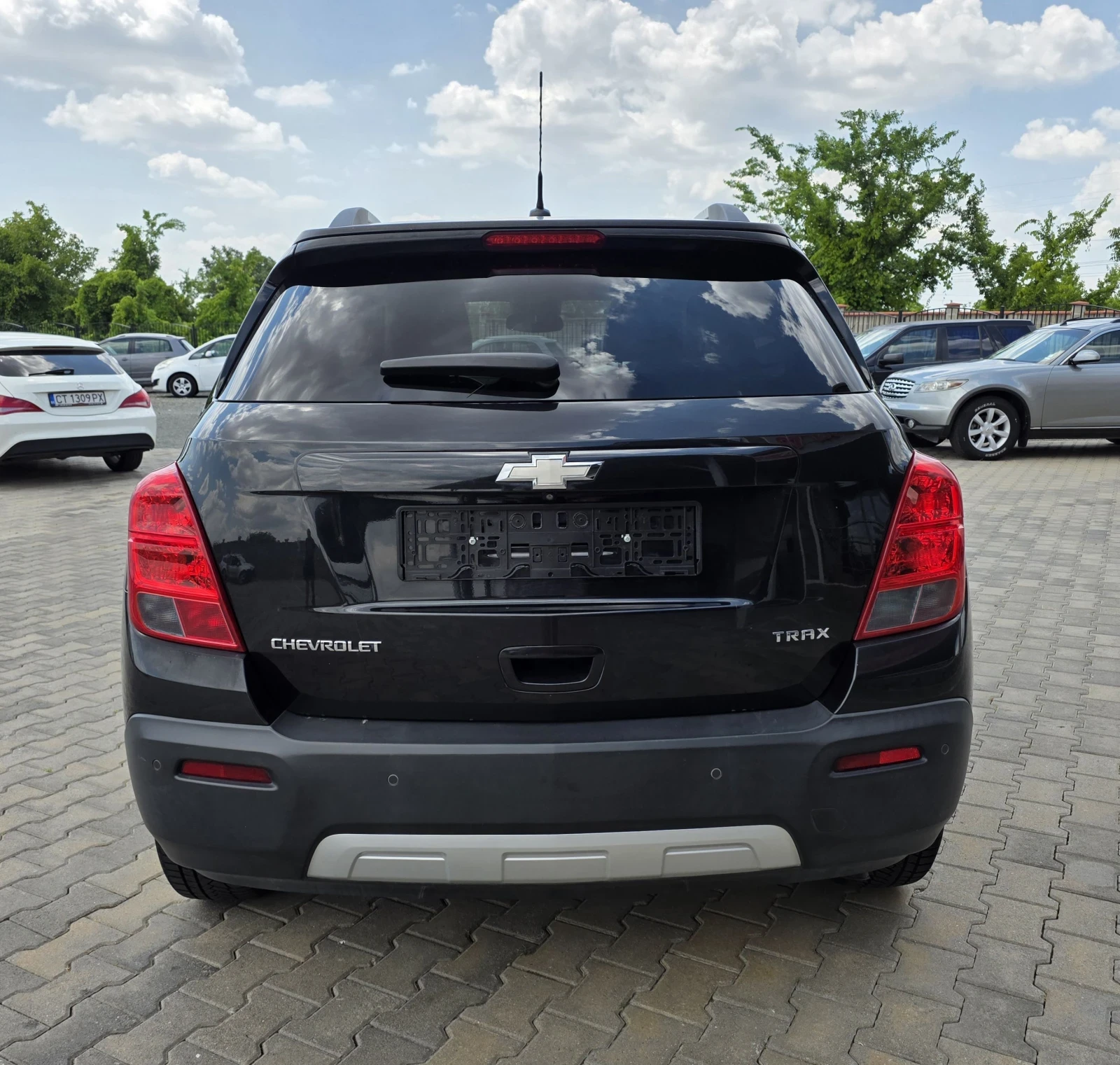 Chevrolet Trax 1.7CDTI, снимка 5 - Автомобили и джипове - 52877620