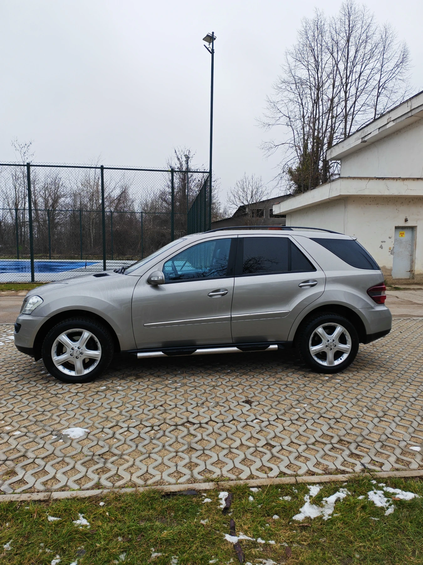 Mercedes-Benz ML 320 CDI Airmatic - изображение 4