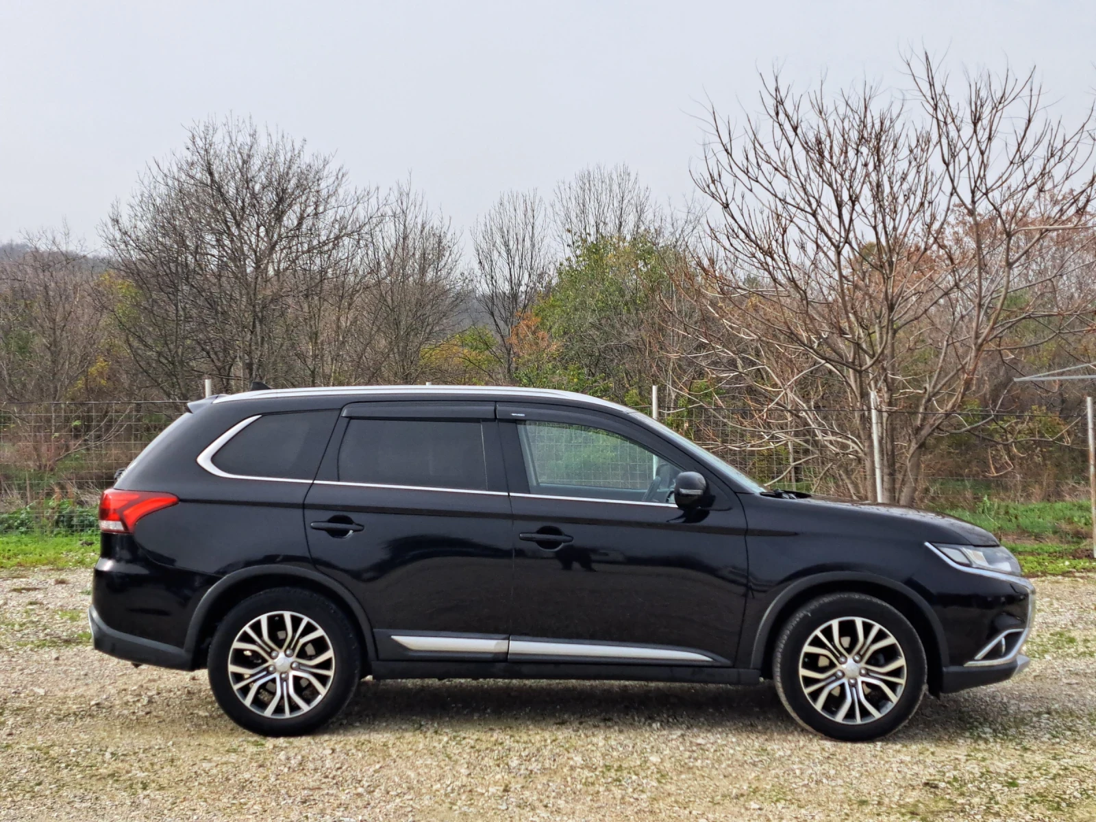 Mitsubishi Outlander 2.2 D EXCLUSIVE - изображение 6