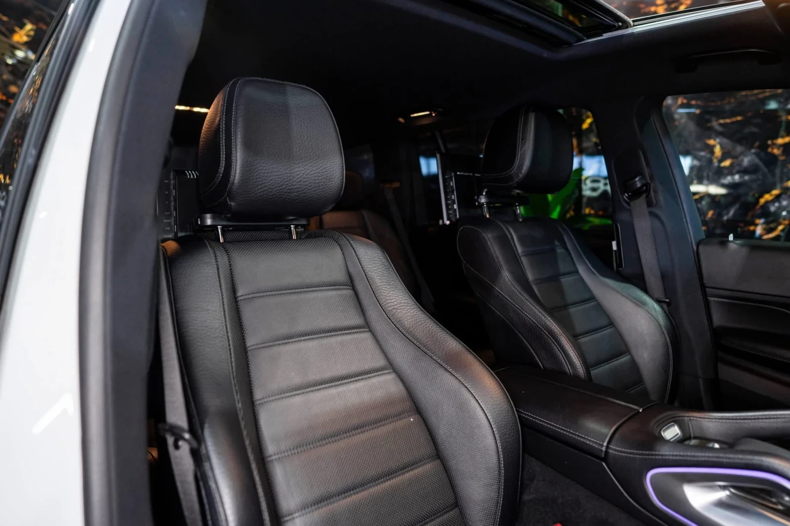 Mercedes-Benz GLS 350 D 4MATIC FULL AMG LINE ПАНО BURM 3XTV ЛИЗИНГ 100%, снимка 14 - Автомобили и джипове - 54164634