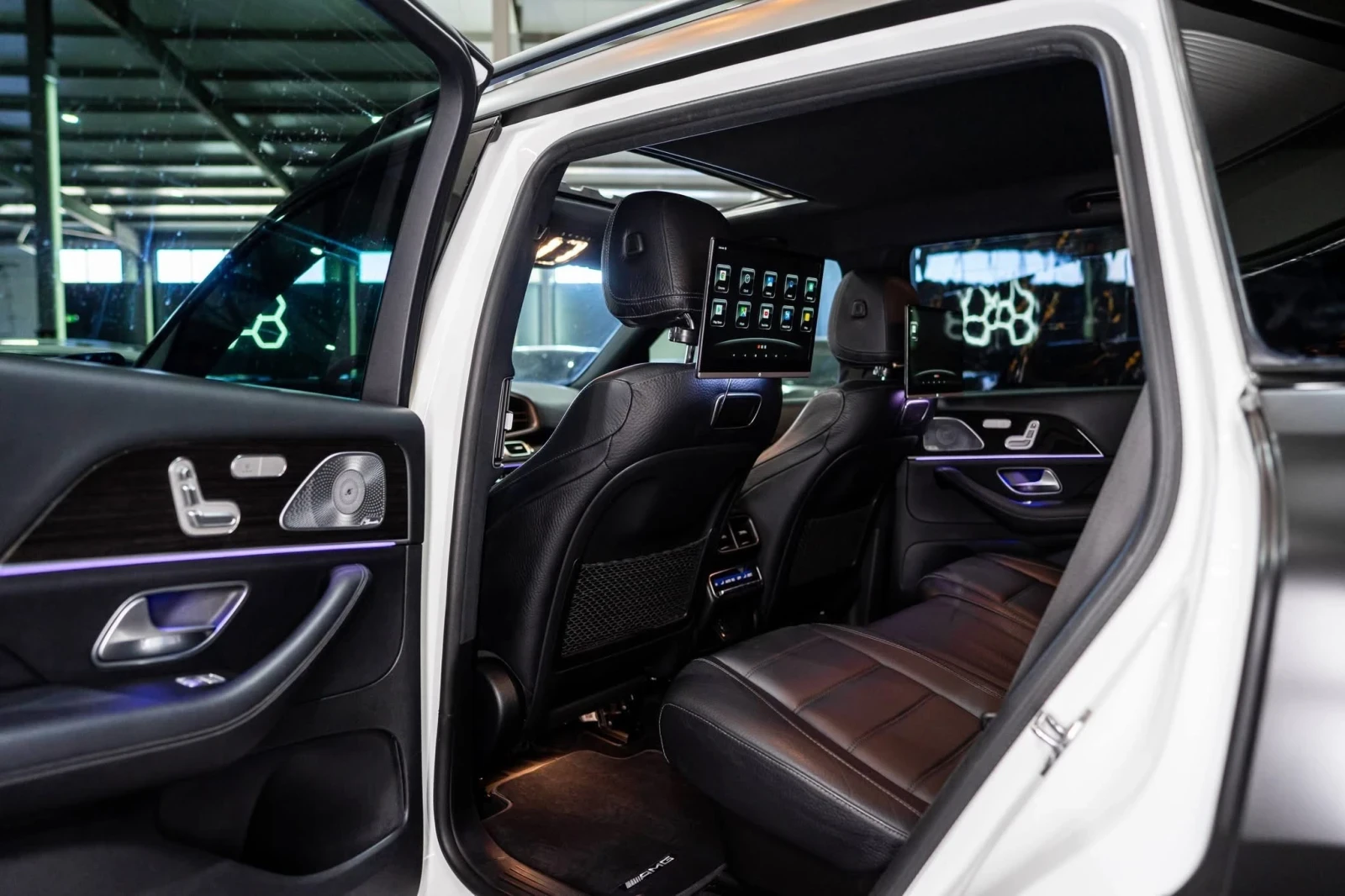 Mercedes-Benz GLS 350 D 4MATIC FULL AMG LINE ПАНО BURM 3XTV ЛИЗИНГ 100%, снимка 15 - Автомобили и джипове - 54164634