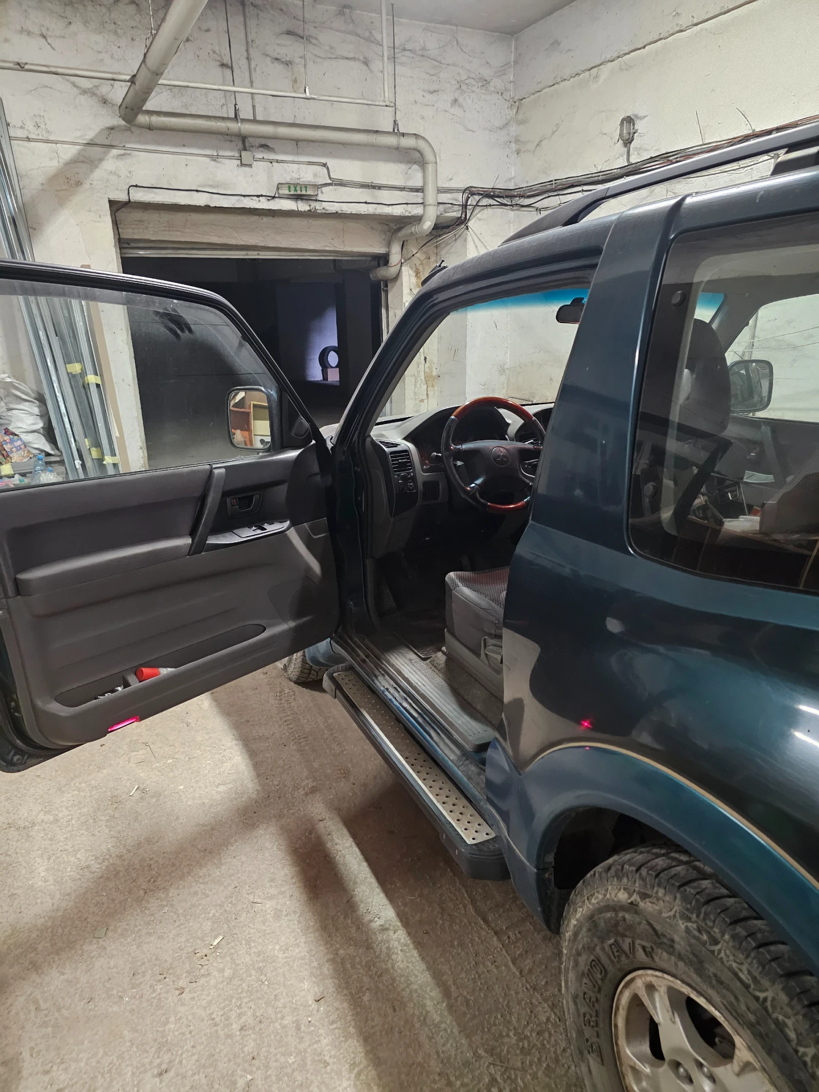 Mitsubishi Pajero, снимка 4 - Автомобили и джипове - 54542880