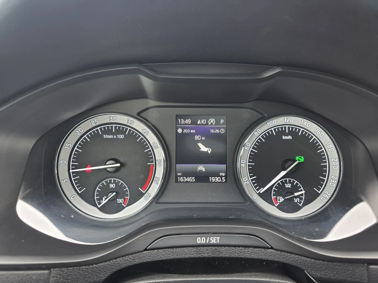 Skoda Karoq 1.6TDi SPORT LINE Лизинг, снимка 12 - Автомобили и джипове - 54438468