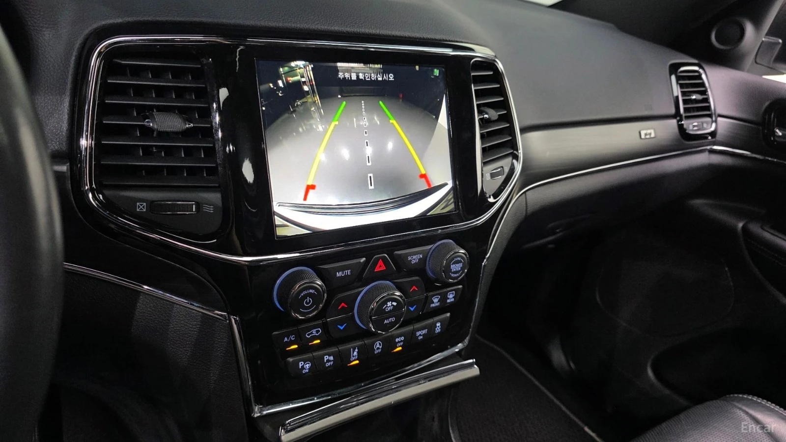 Jeep Grand cherokee 80TH ANNIVERSARY EDITION* PPF* DISTRO* LANE* ОБДУХ, снимка 10 - Автомобили и джипове - 55577511