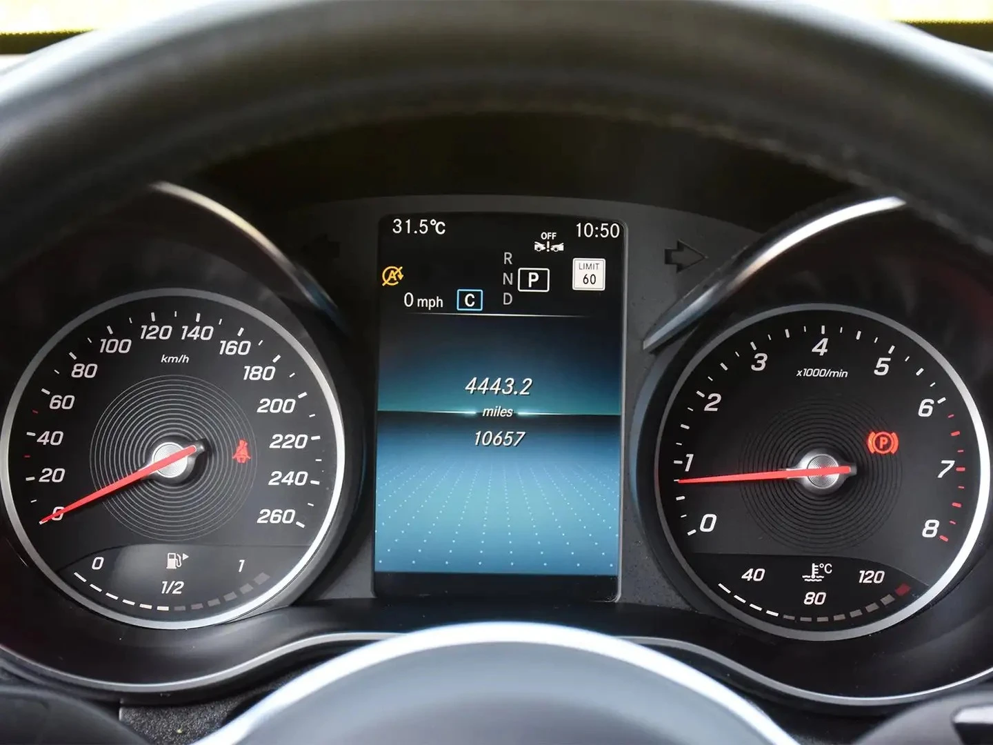 Mercedes-Benz GLC 300 4MATIC AMG PREMIUM PKG ЦЕНА ДО БЪЛГАРИЯ АВТОКРЕДИТ, снимка 11 - Автомобили и джипове - 55848242