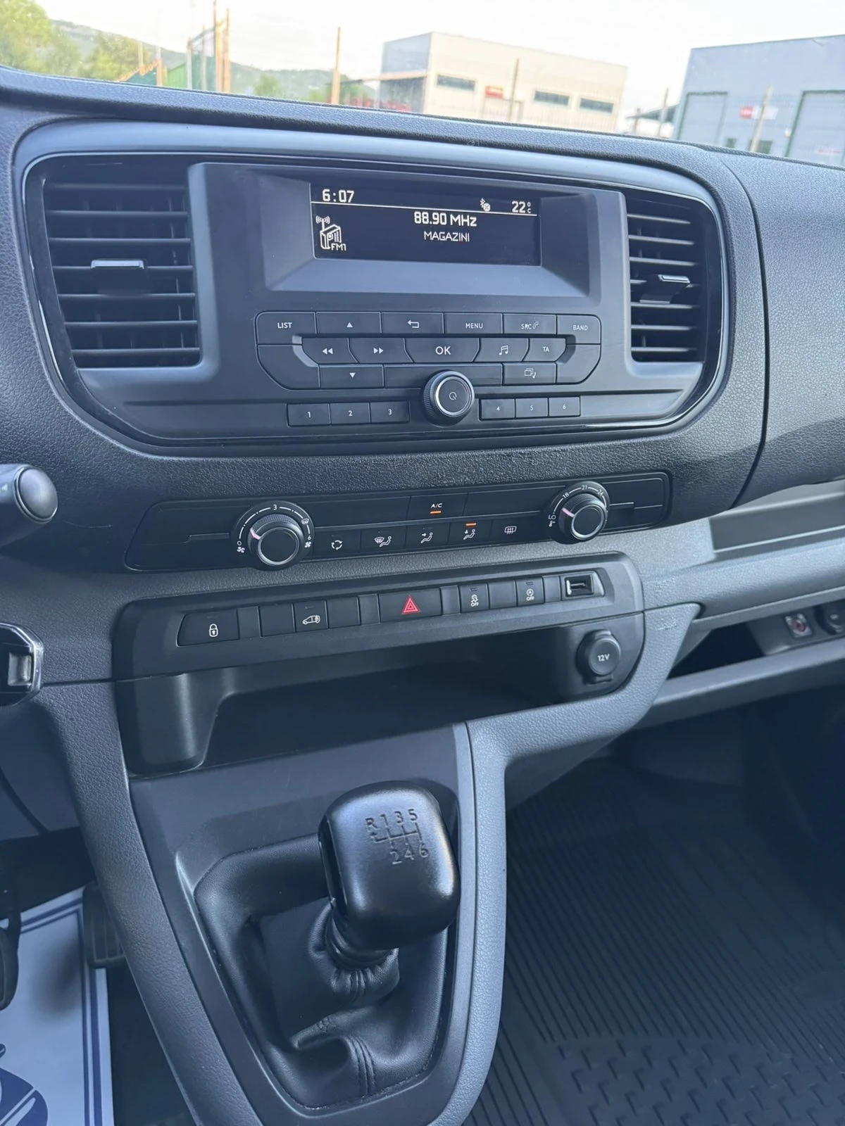 Toyota Proace 2.0D 150к.с * Климатик* * Euro-6* , снимка 12 - Бусове и автобуси - 54372332