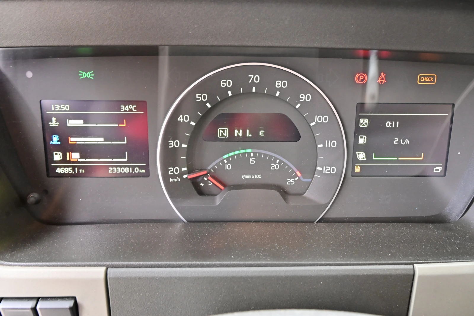 Volvo Fm, снимка 11 - Камиони - 55099140