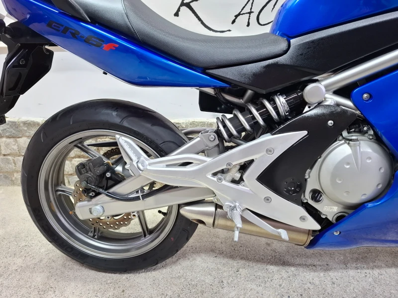 Kawasaki ER 650F * * * 9100км. / 35 kW, снимка 13 - Мотоциклети и мототехника - 52998998