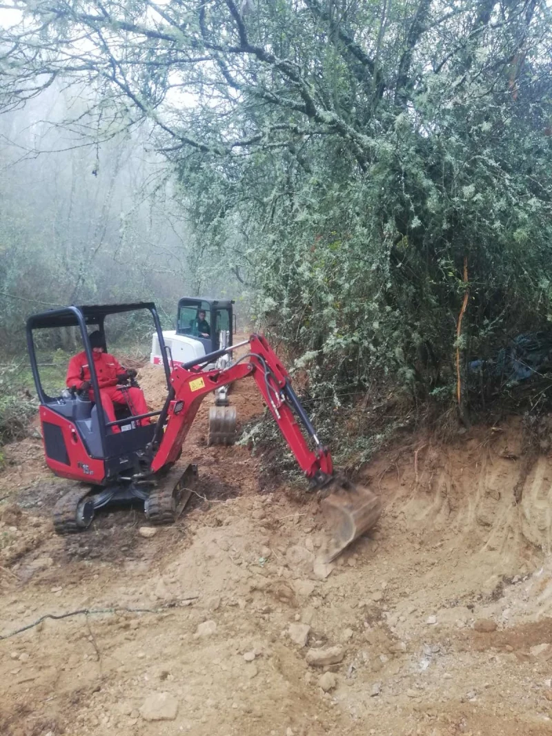 Багер Yanmar, снимка 2 - Индустриална техника - 51727202