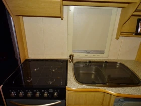 Каравана Coachmen Pastiche 520/4, снимка 7