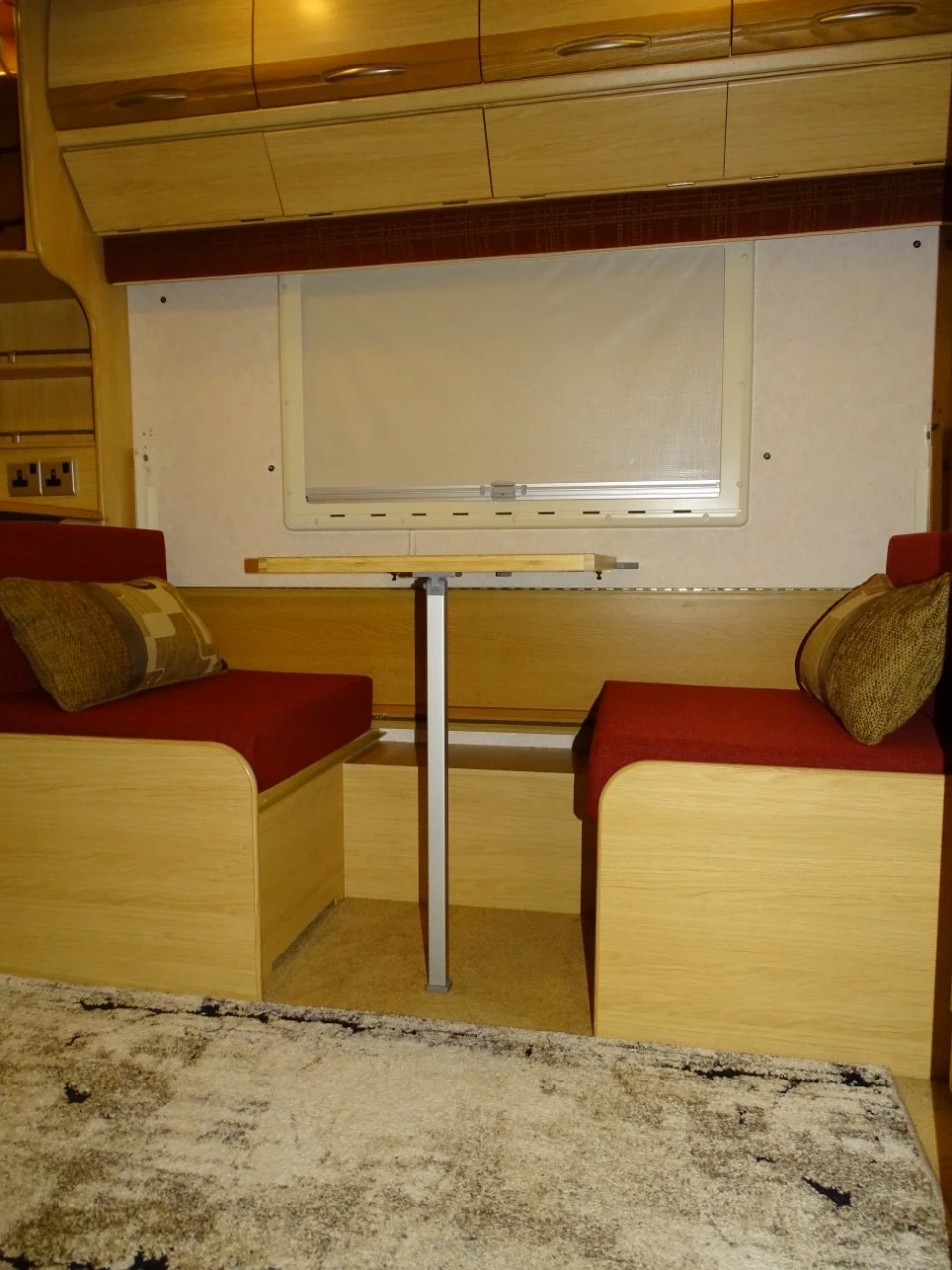 Каравана Coachmen Pastiche 520/4, снимка 5 - Каравани и кемпери - 55727693