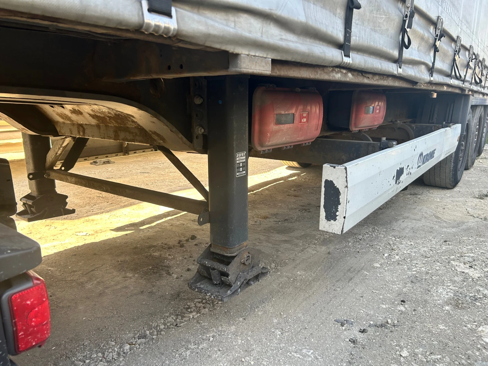 Полуремарке Krone XL, снимка 3 - Ремаркета - 55644659