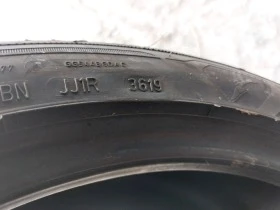 Гуми Летни 275/35R19, снимка 9 - Гуми и джанти - 41115042