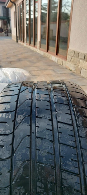 Гуми с джанти Pirelli 275/35R20, снимка 2 - Гуми и джанти - 47551142