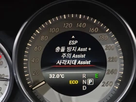 Mercedes-Benz E 220, снимка 16