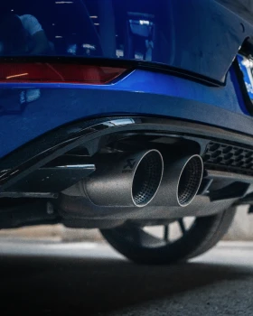 VW Golf R MK7.5 AKRAPOVIC От Порше София, снимка 16