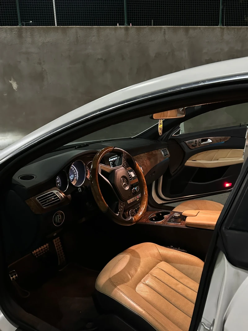 Mercedes-Benz CLS 500 63 AMG пакет Designo, снимка 8 - Автомобили и джипове - 52869477
