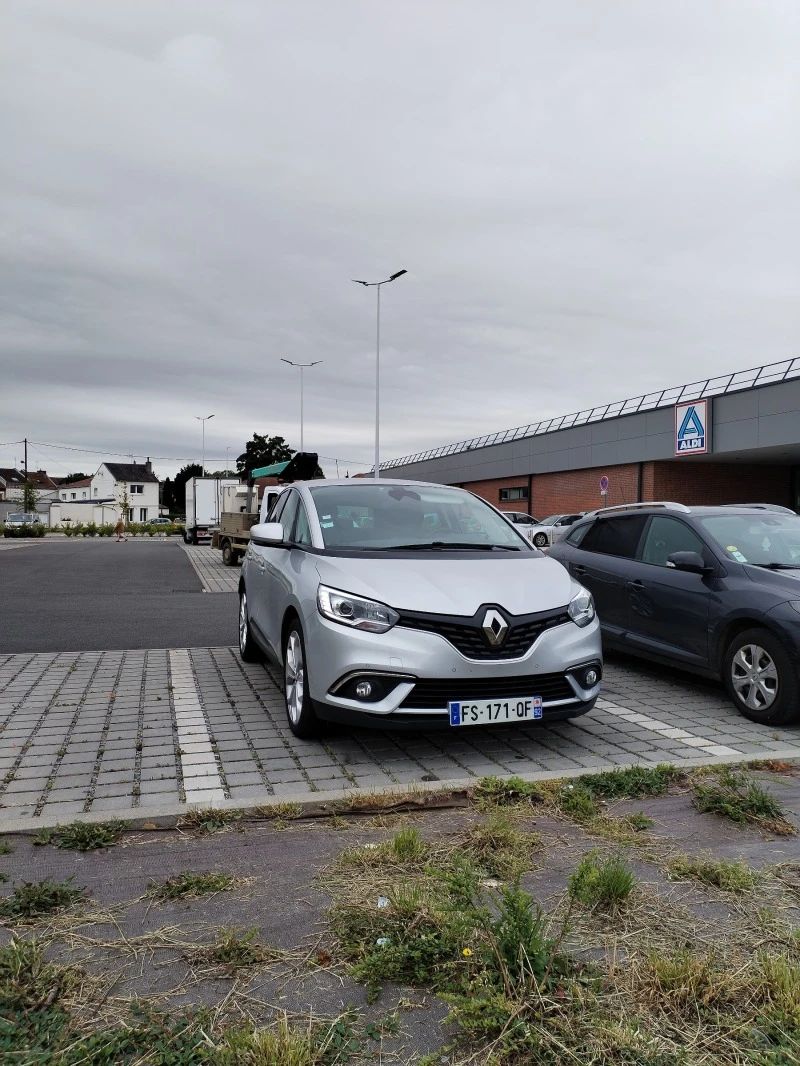 Renault Scenic IV 1, 7 BlueDci 120, снимка 15 - Автомобили и джипове - 46941311