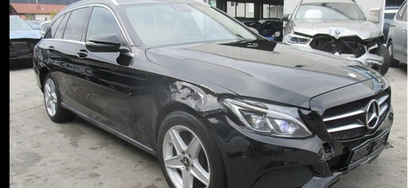 Mercedes-Benz C 220 2.2CDI 4MATIK, снимка 2 - Автомобили и джипове - 47408870