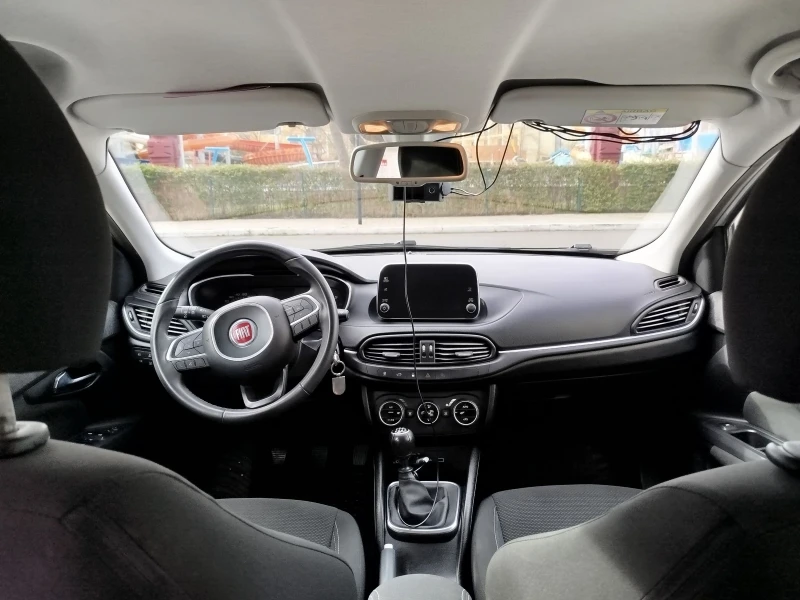 Fiat Tipo Lounge ПЕРФЕКТЕН, НОВ!!!ГАЗ!!, снимка 10 - Автомобили и джипове - 52347696