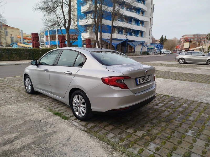 Fiat Tipo Lounge ПЕРФЕКТЕН, НОВ!!!ГАЗ!!, снимка 4 - Автомобили и джипове - 52347696