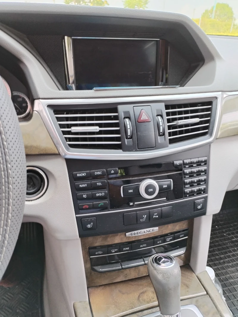 Mercedes-Benz E 250 212 , снимка 8 - Автомобили и джипове - 52181614