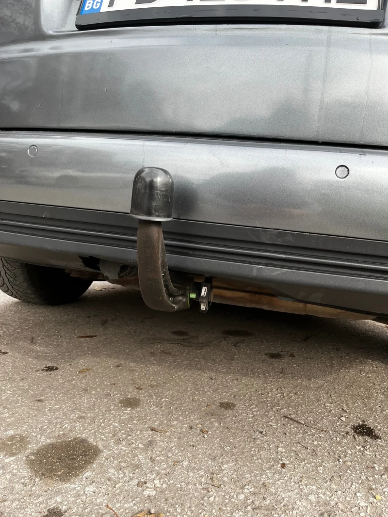 VW Touran, снимка 5 - Автомобили и джипове - 52480152