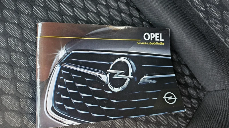 Opel Astra 1.4Т, снимка 6 - Автомобили и джипове - 52854526