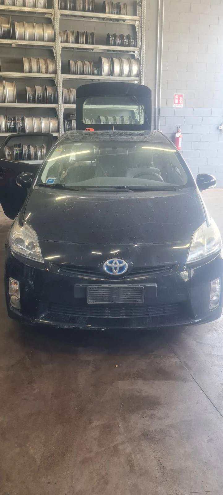 Toyota Prius 1.8 Hybrid  2ZRR   САМО НА ЧАСТИ  - изображение 3