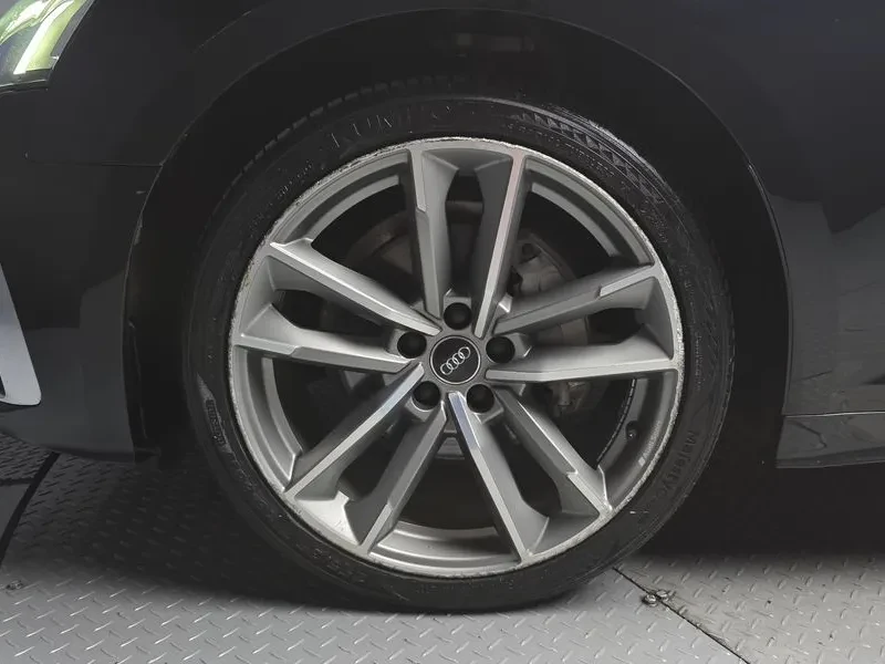 Audi A5 2.0 TDI Quattro - САМО 30% АВАНС, снимка 5 - Автомобили и джипове - 56003340