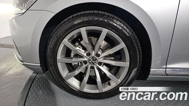 VW Passat, снимка 5 - Автомобили и джипове - 56081354