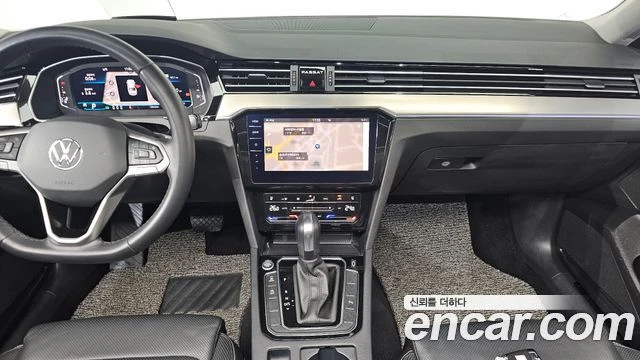 VW Passat, снимка 14 - Автомобили и джипове - 56081354