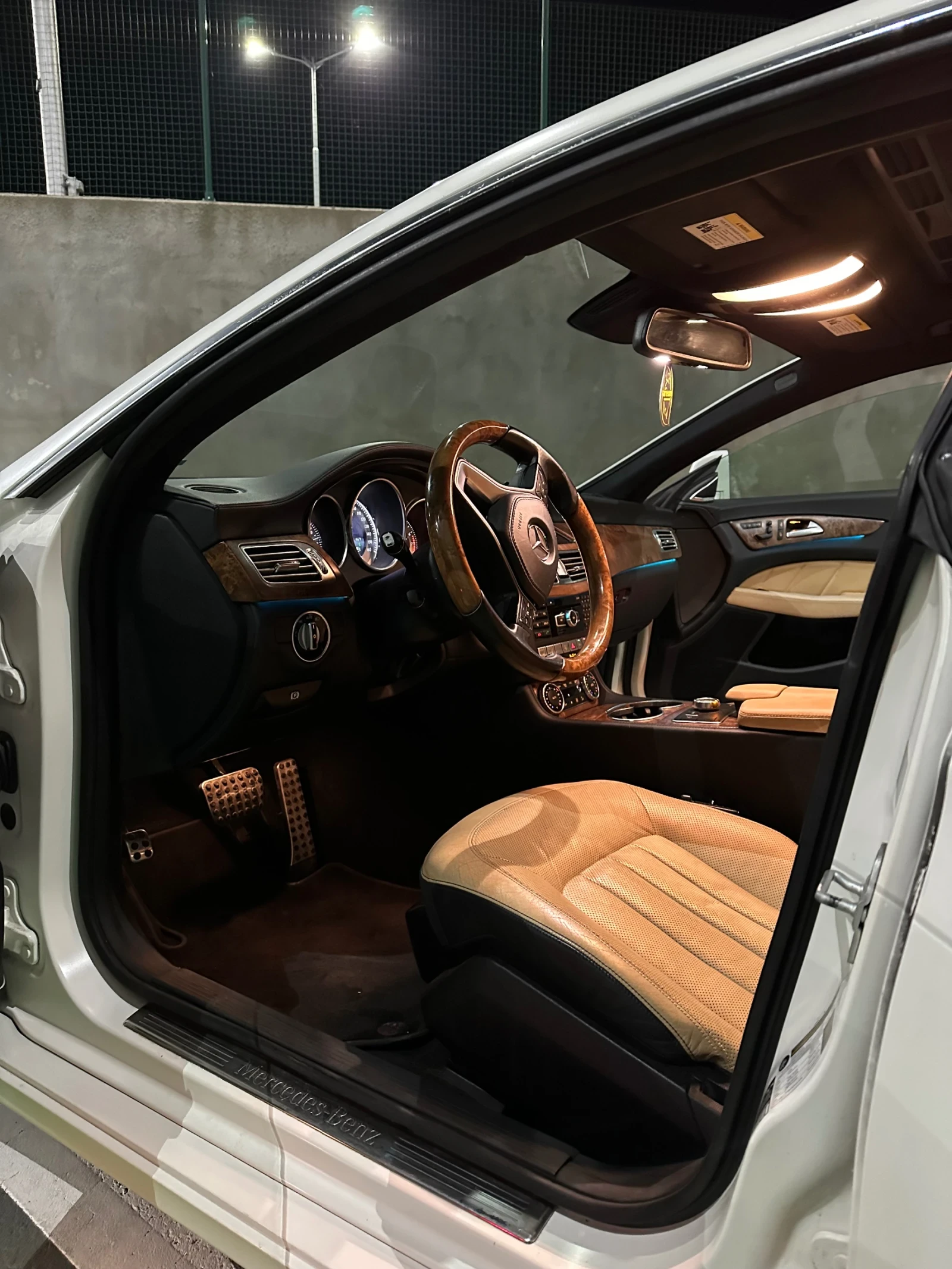 Mercedes-Benz CLS 500 63 AMG  Designo | Mobile.bg   11