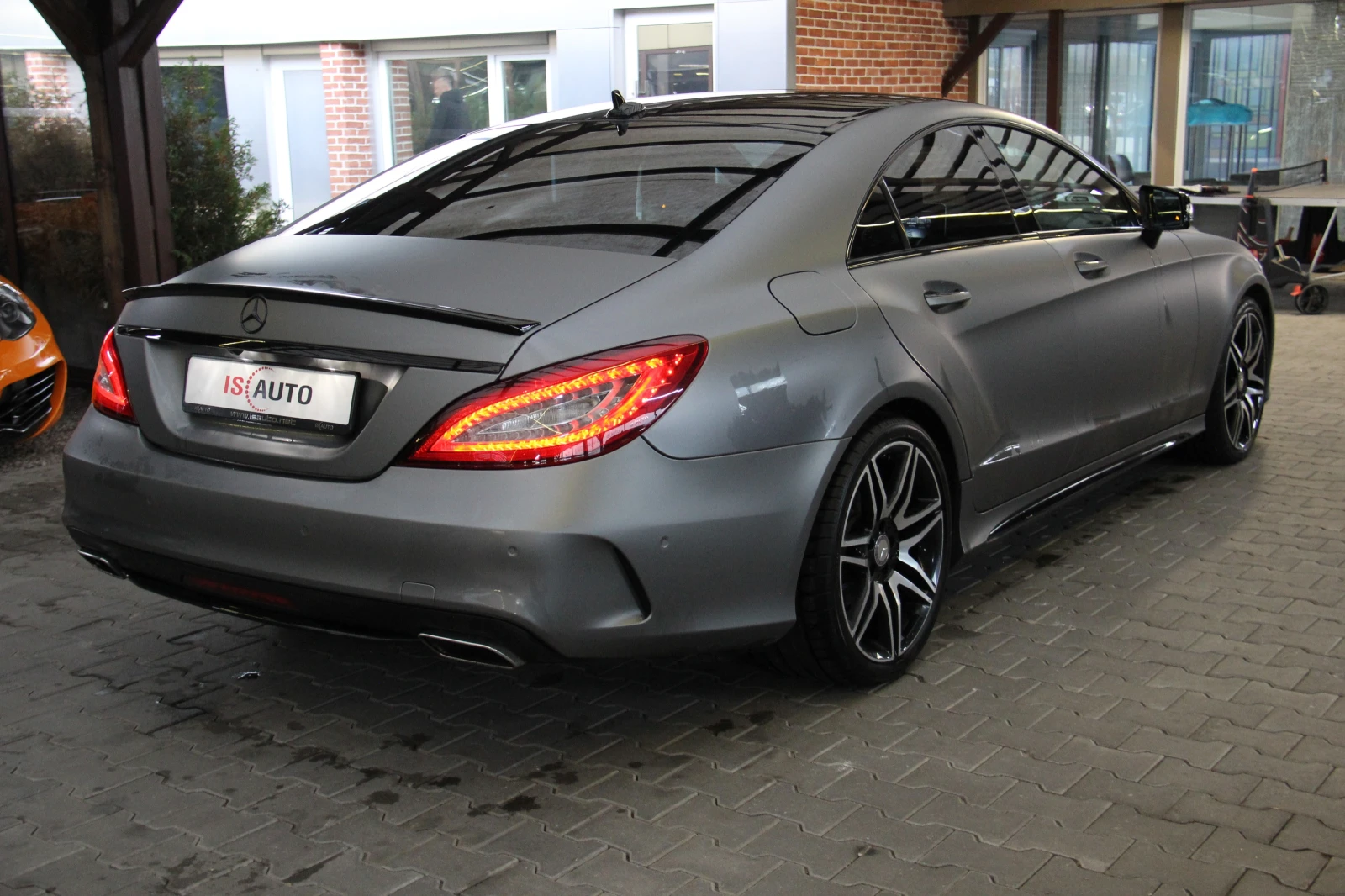 Mercedes-Benz CLS 500 AMG + /4Matic/Harman/Алкантар/Face/Обдухване/Печка - изображение 4