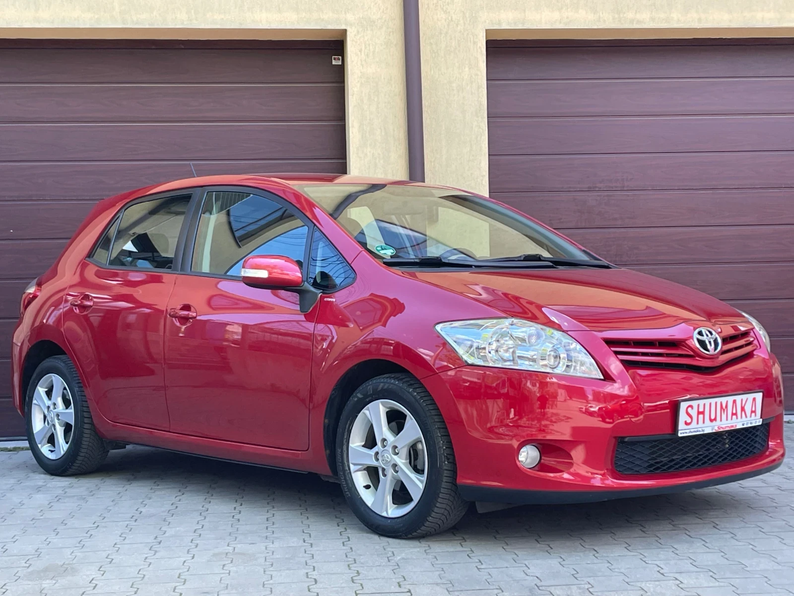 Toyota Auris 1.3VVT-i-100ps  ПЪЛНА СЕРВИЗНА ИСТОРИЯ В TOYOTA! - изображение 3