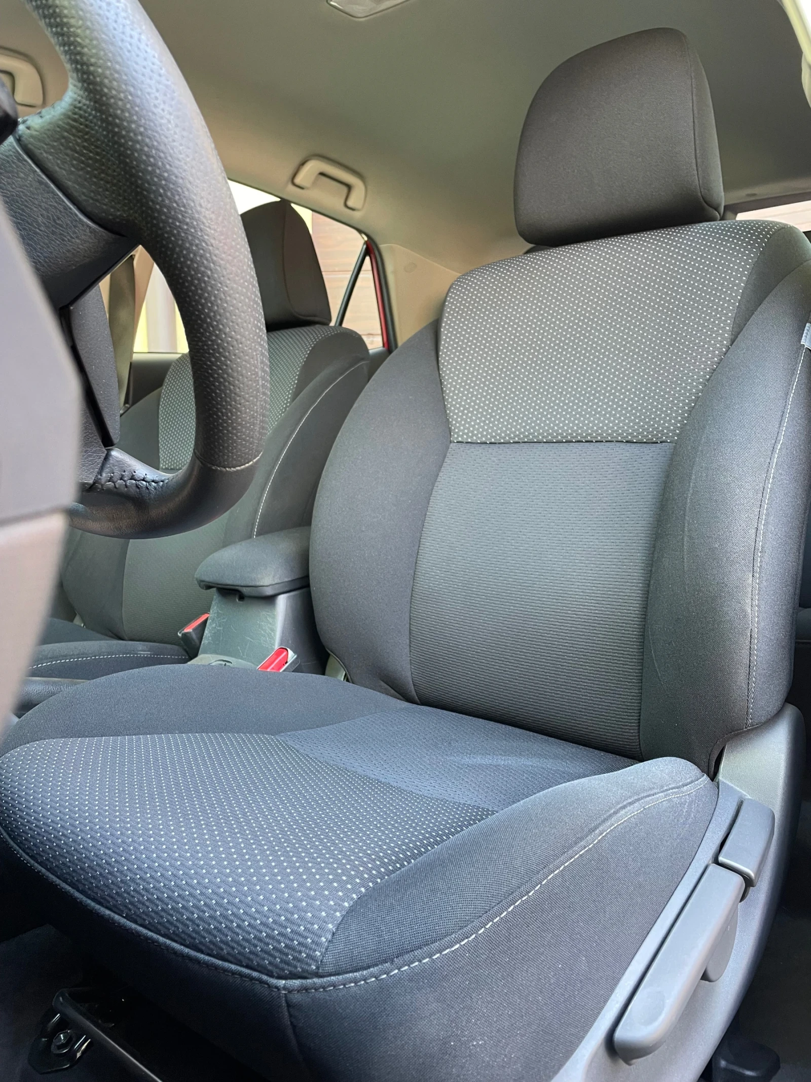 Toyota Auris 1.3VVT-i-100ps  ПЪЛНА СЕРВИЗНА ИСТОРИЯ В TOYOTA! - изображение 8