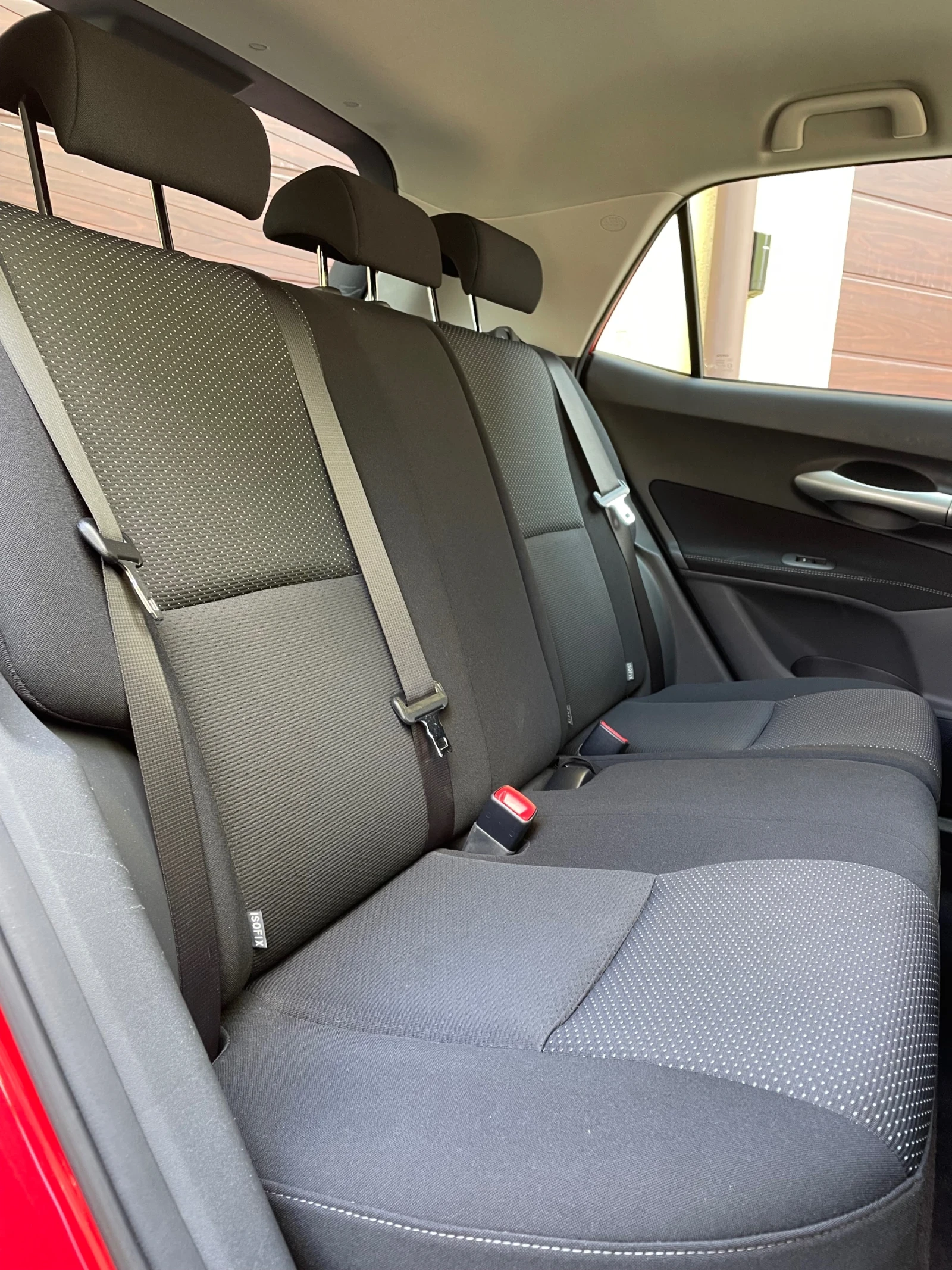 Toyota Auris 1.3VVT-i-100ps  ПЪЛНА СЕРВИЗНА ИСТОРИЯ В TOYOTA! - изображение 10