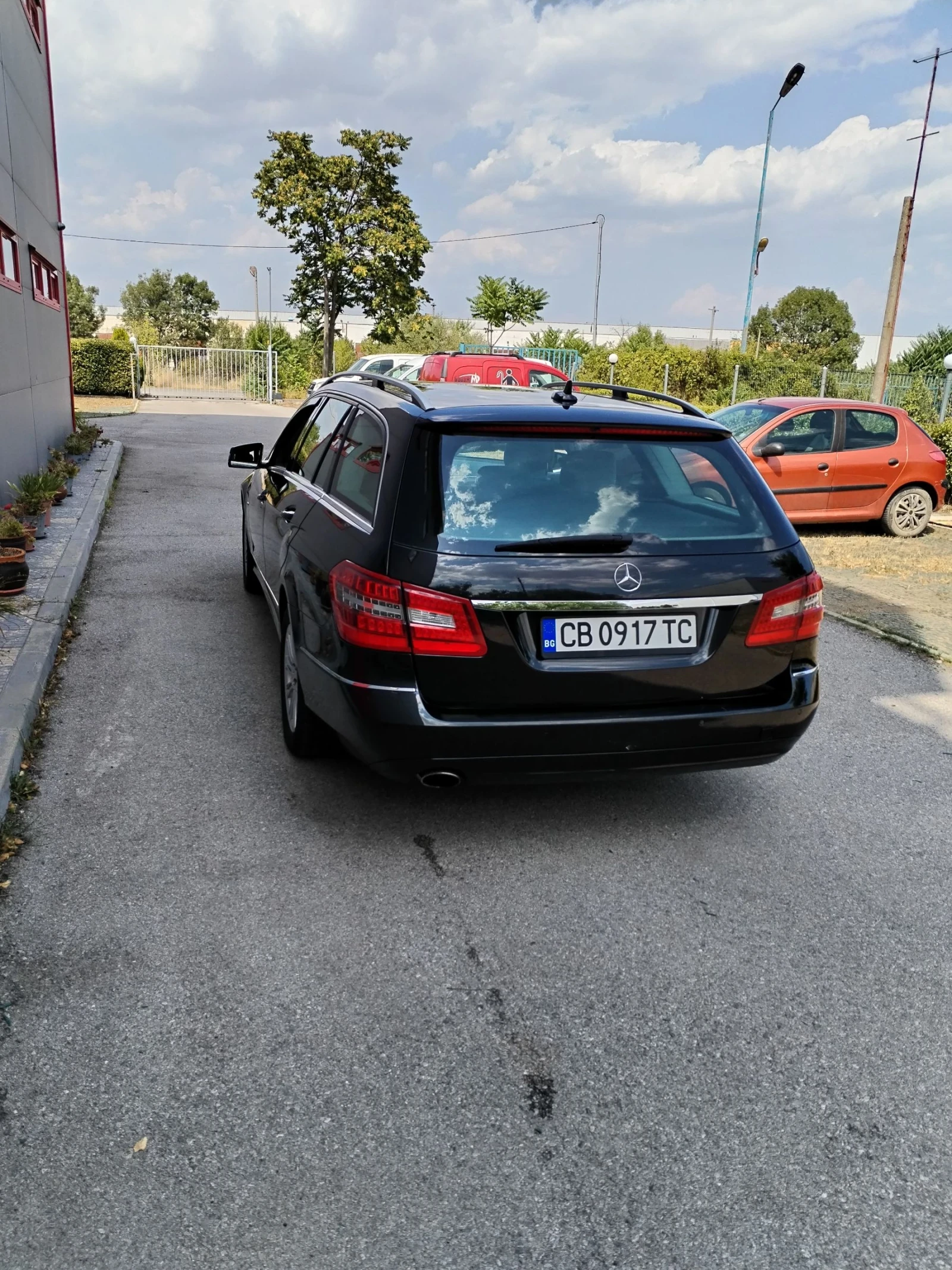 Mercedes-Benz E 250 212  - изображение 5