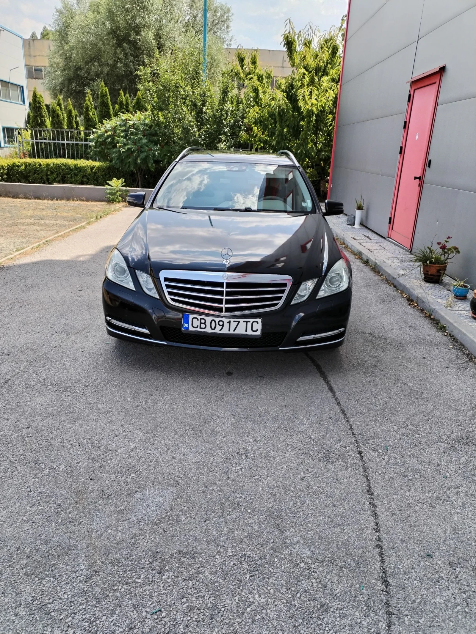 Mercedes-Benz E 250 212  - изображение 4