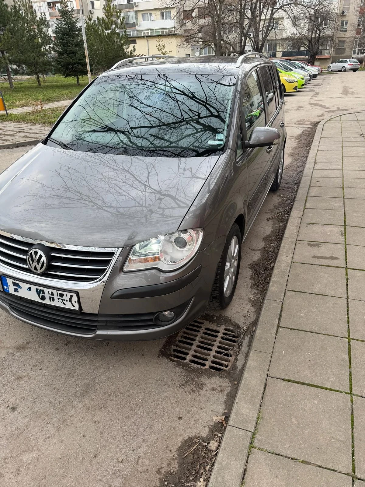 VW Touran 2.0 170  - изображение 7