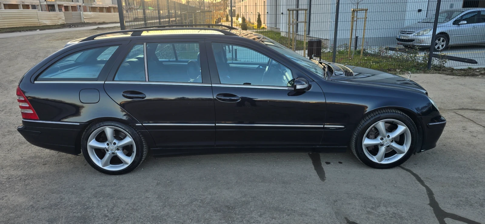 Mercedes-Benz C 230 Kompressor, снимка 4 - Автомобили и джипове - 53714208