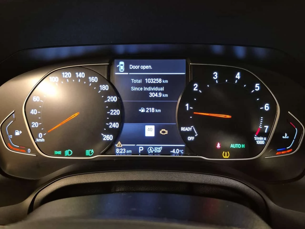 BMW 330 I XDRIVE| PANORAMA| CARFAX , снимка 10 - Автомобили и джипове - 53894356