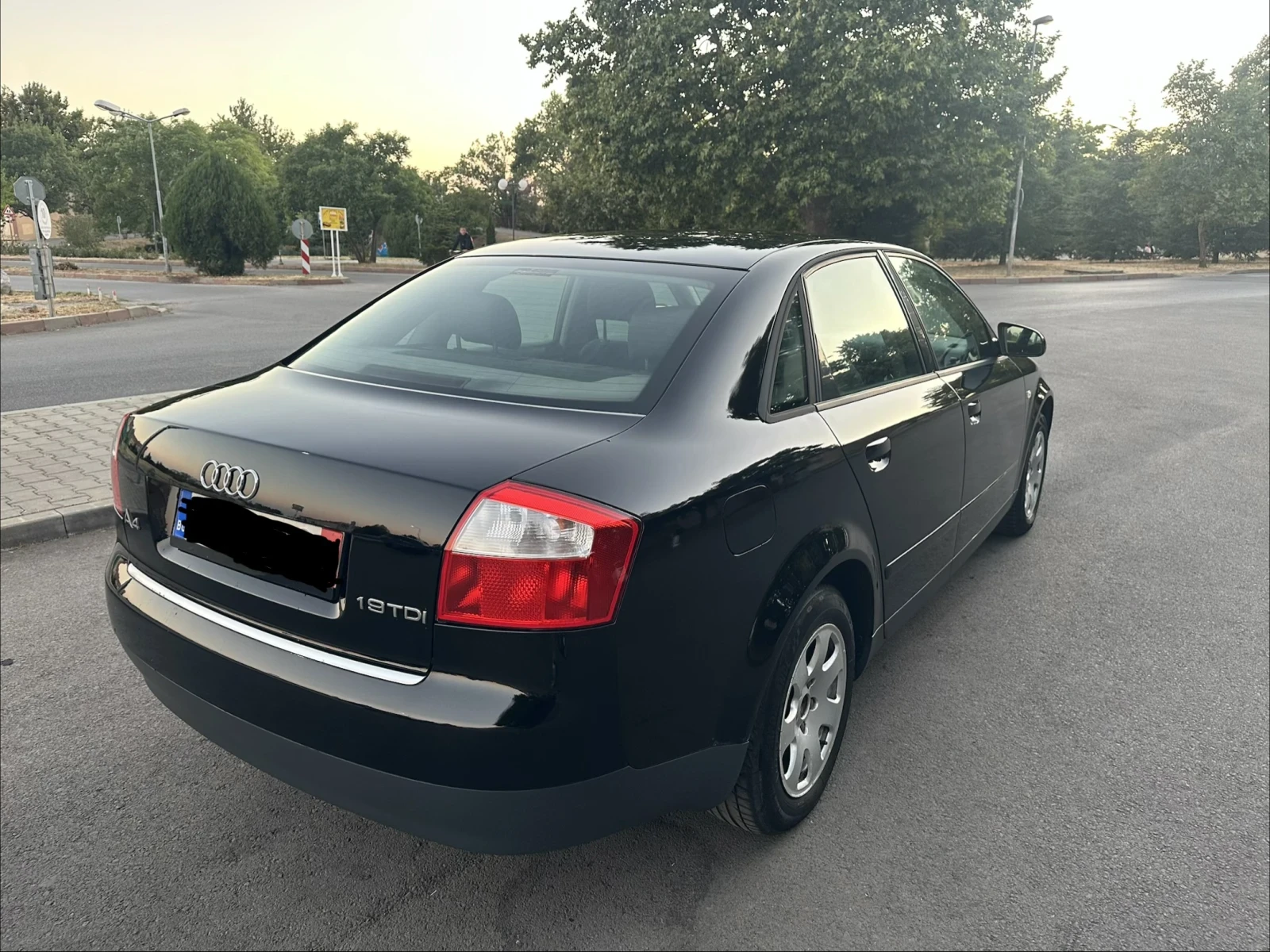 Audi A4 1.9TDI* 101кс., снимка 5 - Автомобили и джипове - 54088660