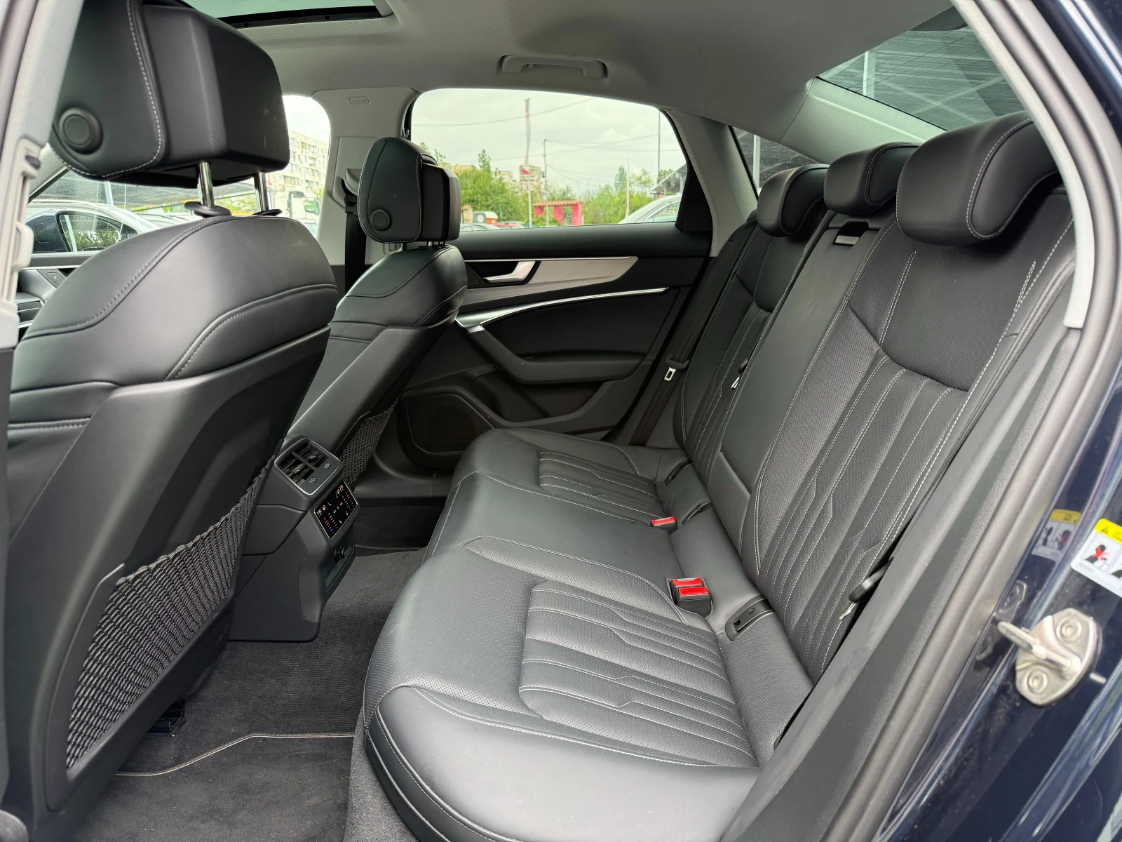 Audi A6 55TFSI e, S-line, PLUG-IN HYBRID, снимка 9 - Автомобили и джипове - 54526935