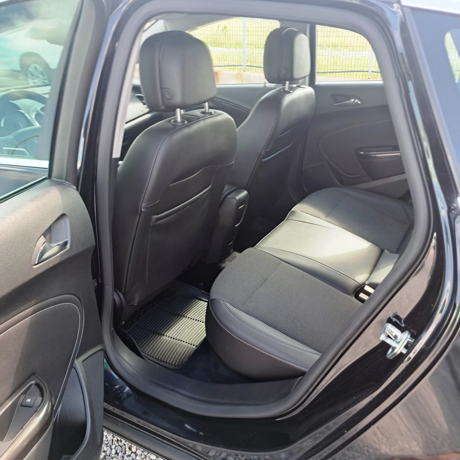 Opel Astra 1.7CDTI* 136HP* �������!*  | Mobile.bg � ����������� 10