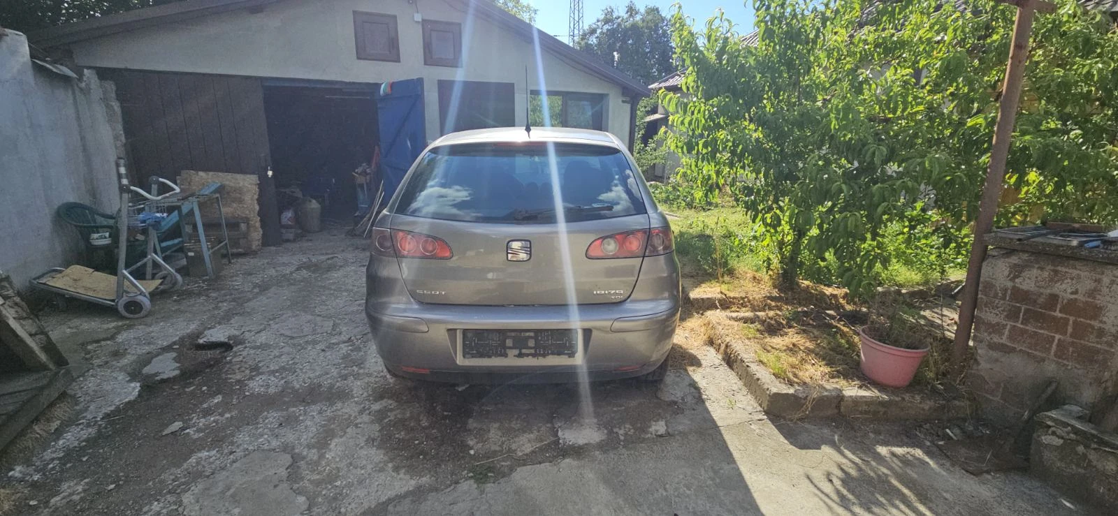 Seat Ibiza 1.4tdi, снимка 4 - Автомобили и джипове - 54981685