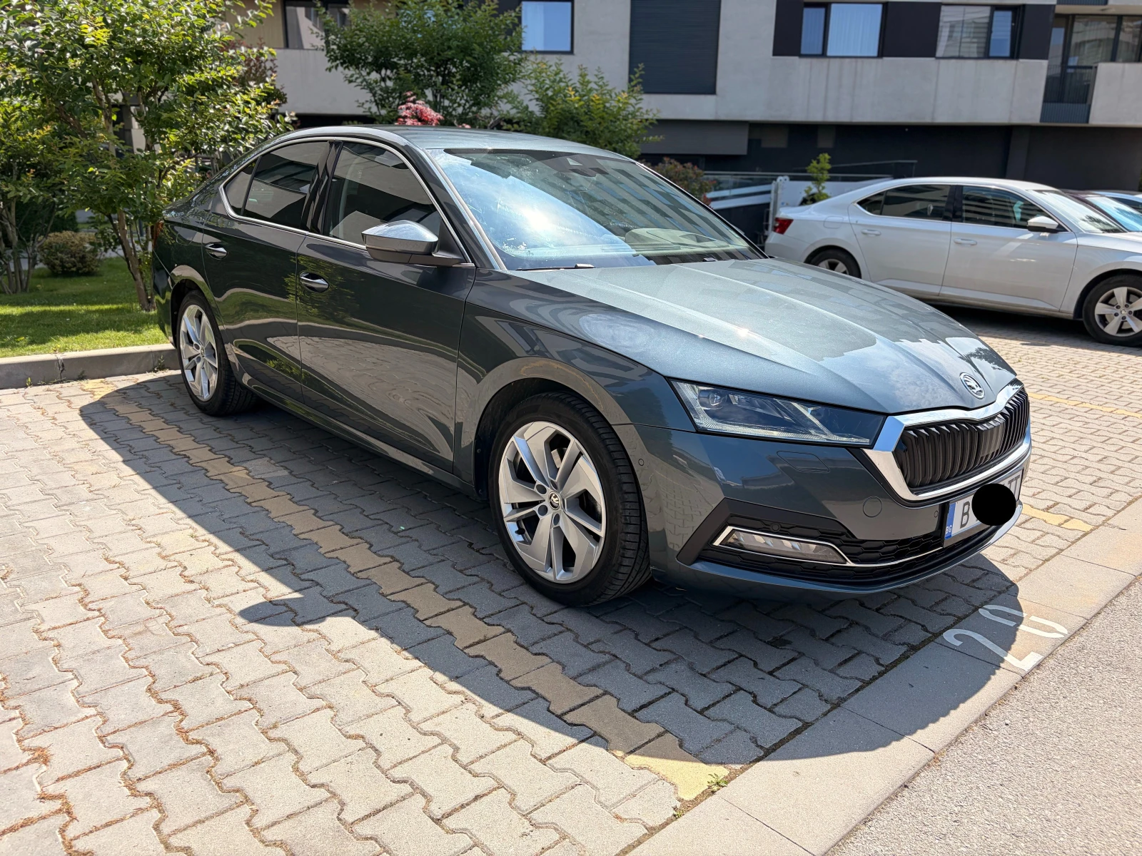 Skoda Octavia 2.0 TDI Distr/ACC/DCC/Matrix, снимка 3 - Автомобили и джипове - 54989839