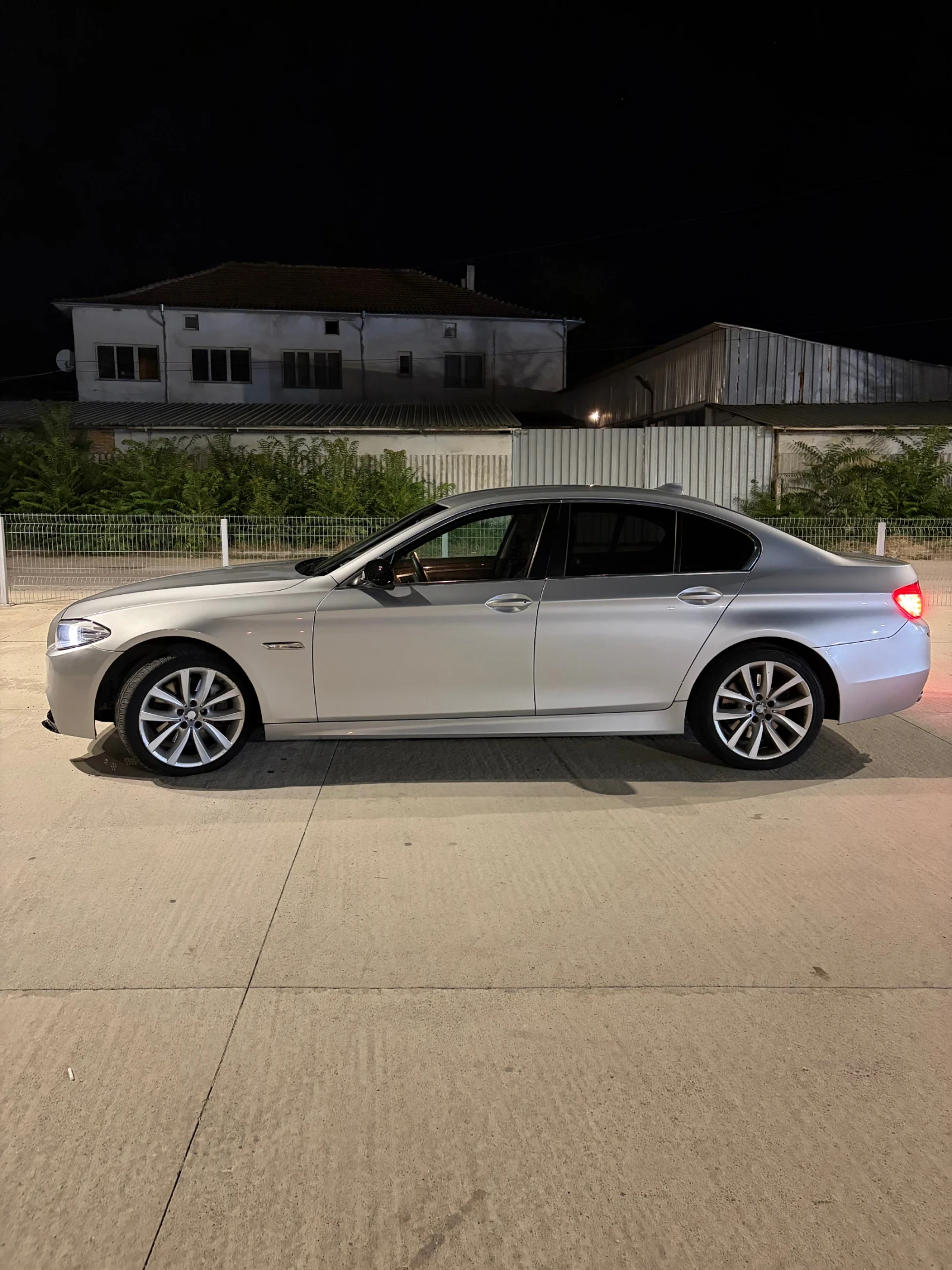 BMW 530, снимка 3 - Автомобили и джипове - 55288730
