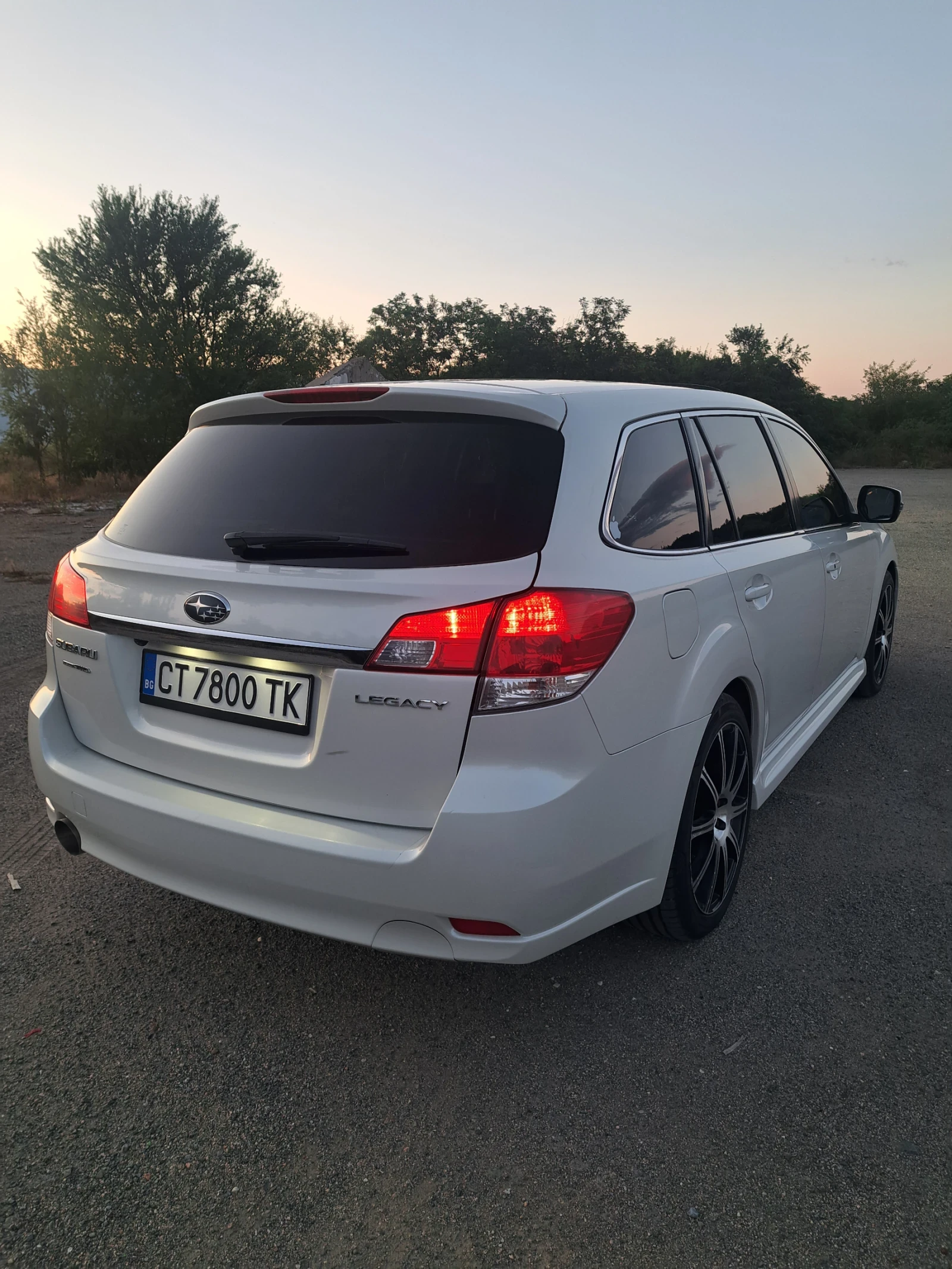 Subaru Legacy 2.5 GAZ, снимка 4 - Автомобили и джипове - 55422121
