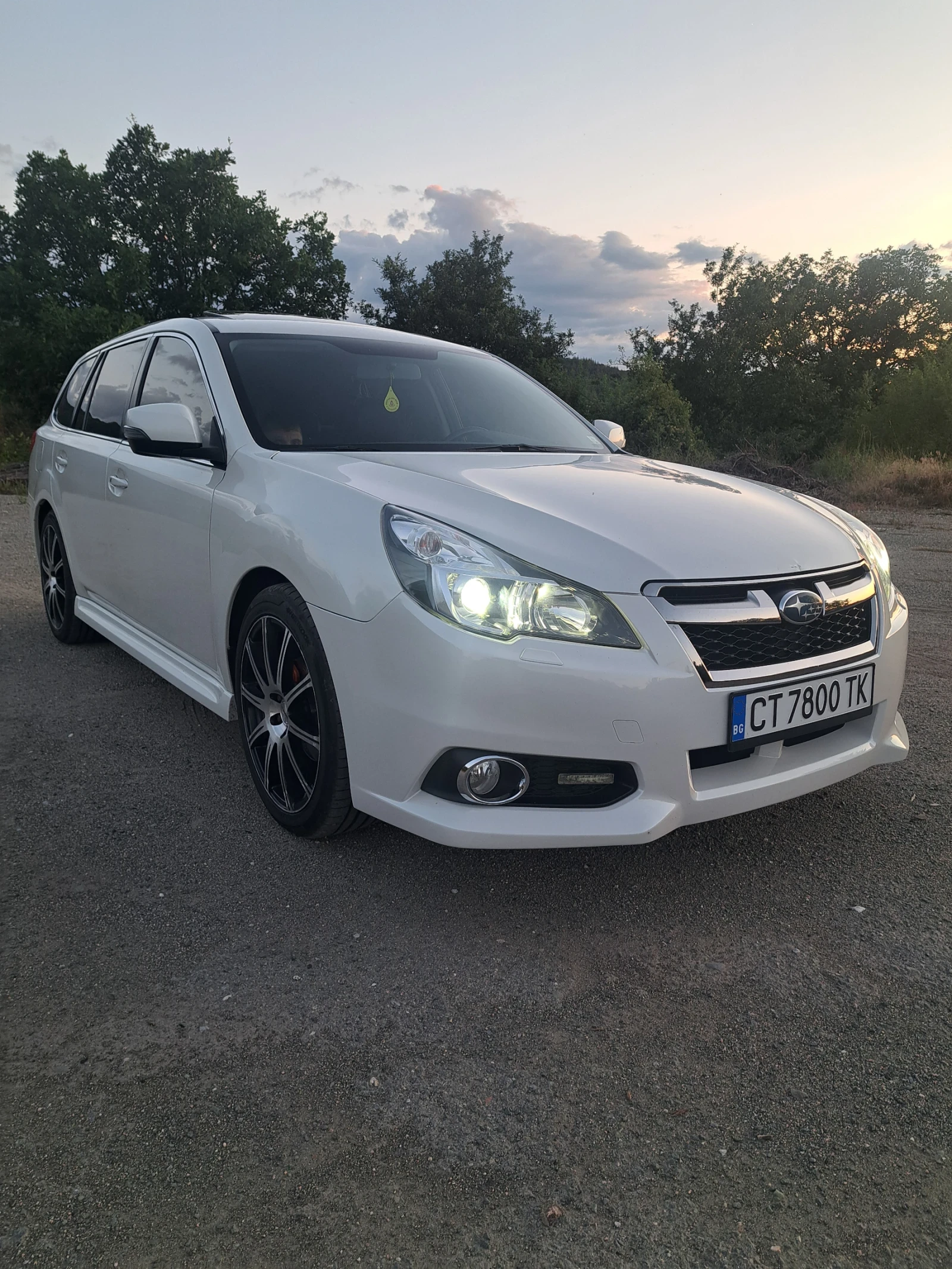 Subaru Legacy 2.5 GAZ, снимка 3 - Автомобили и джипове - 55422121